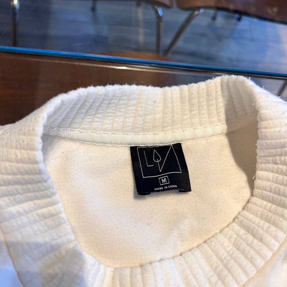 Elegant Cream Distressed Sweatshirt - Picture 4 of 4